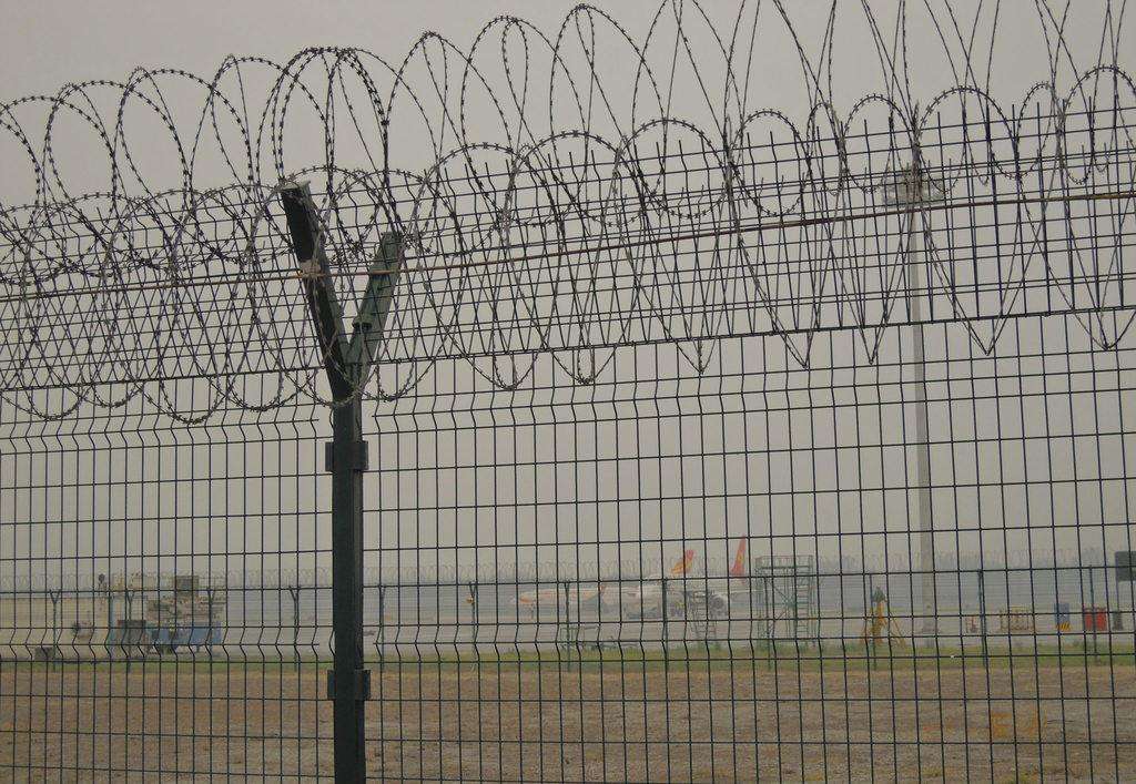 机场护栏网